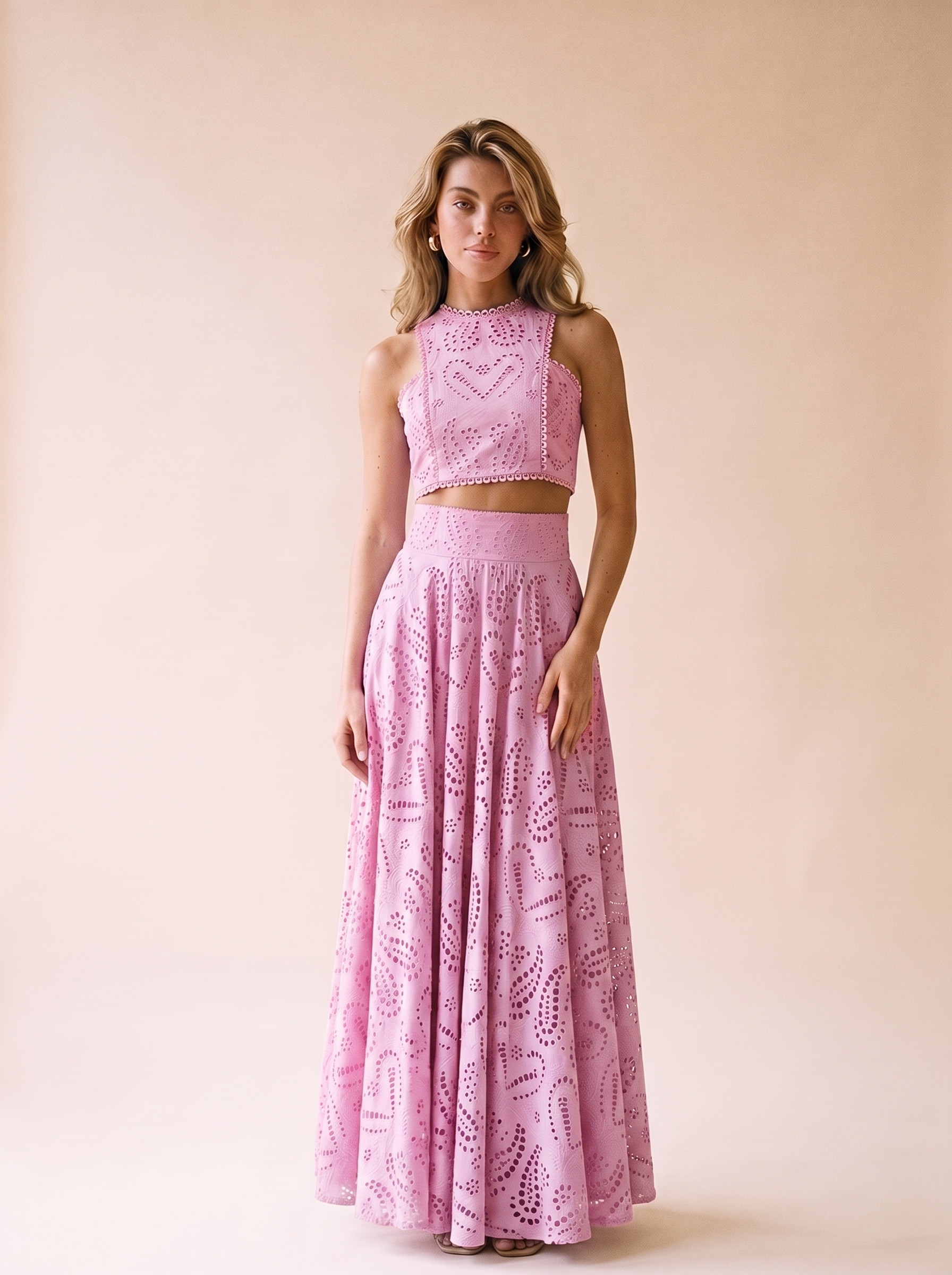 Isolde, Pink