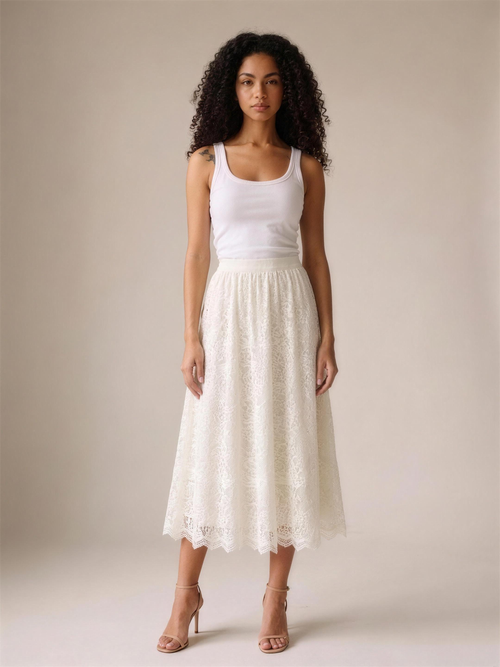 Lucia, front view