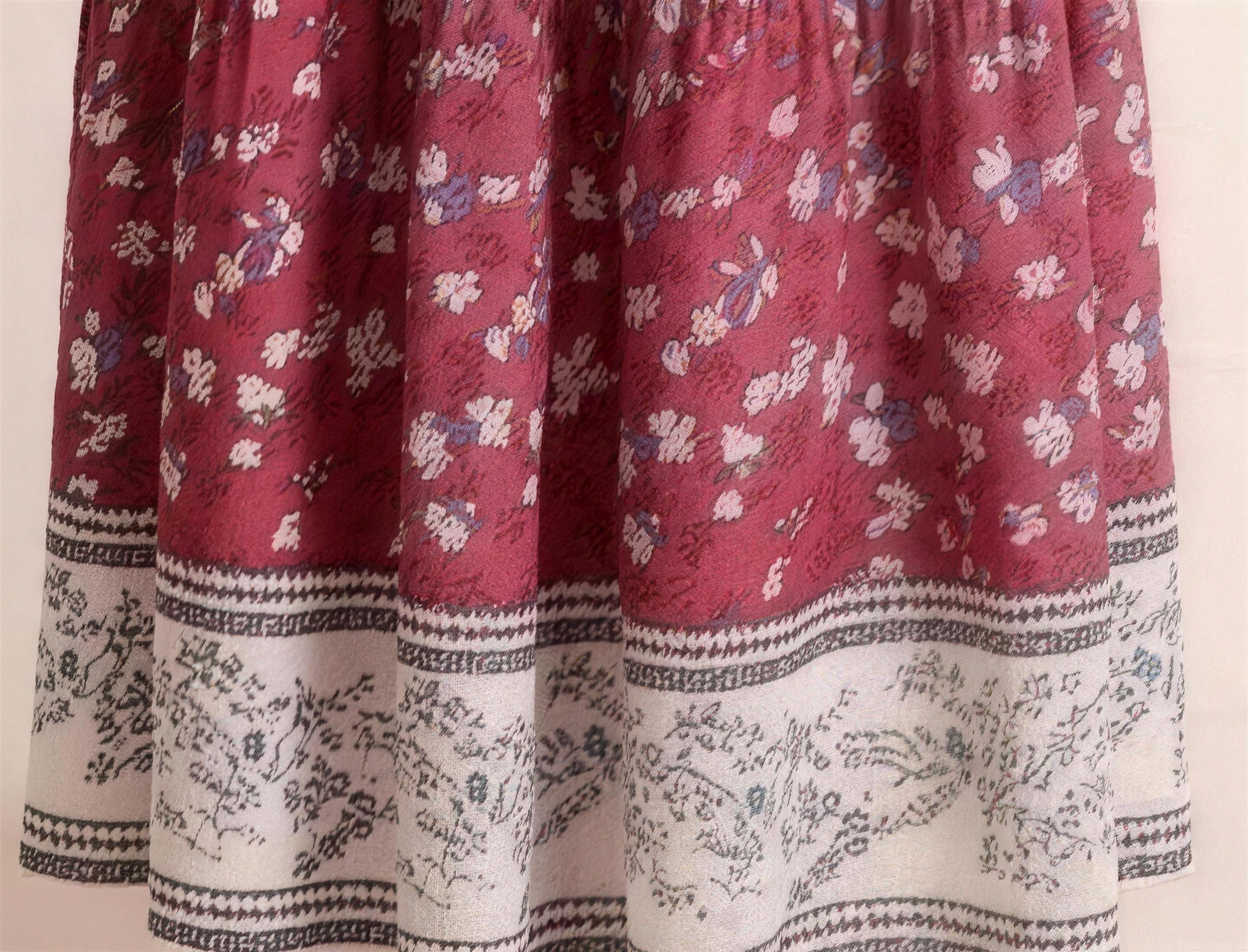 Cortona, fabric detail