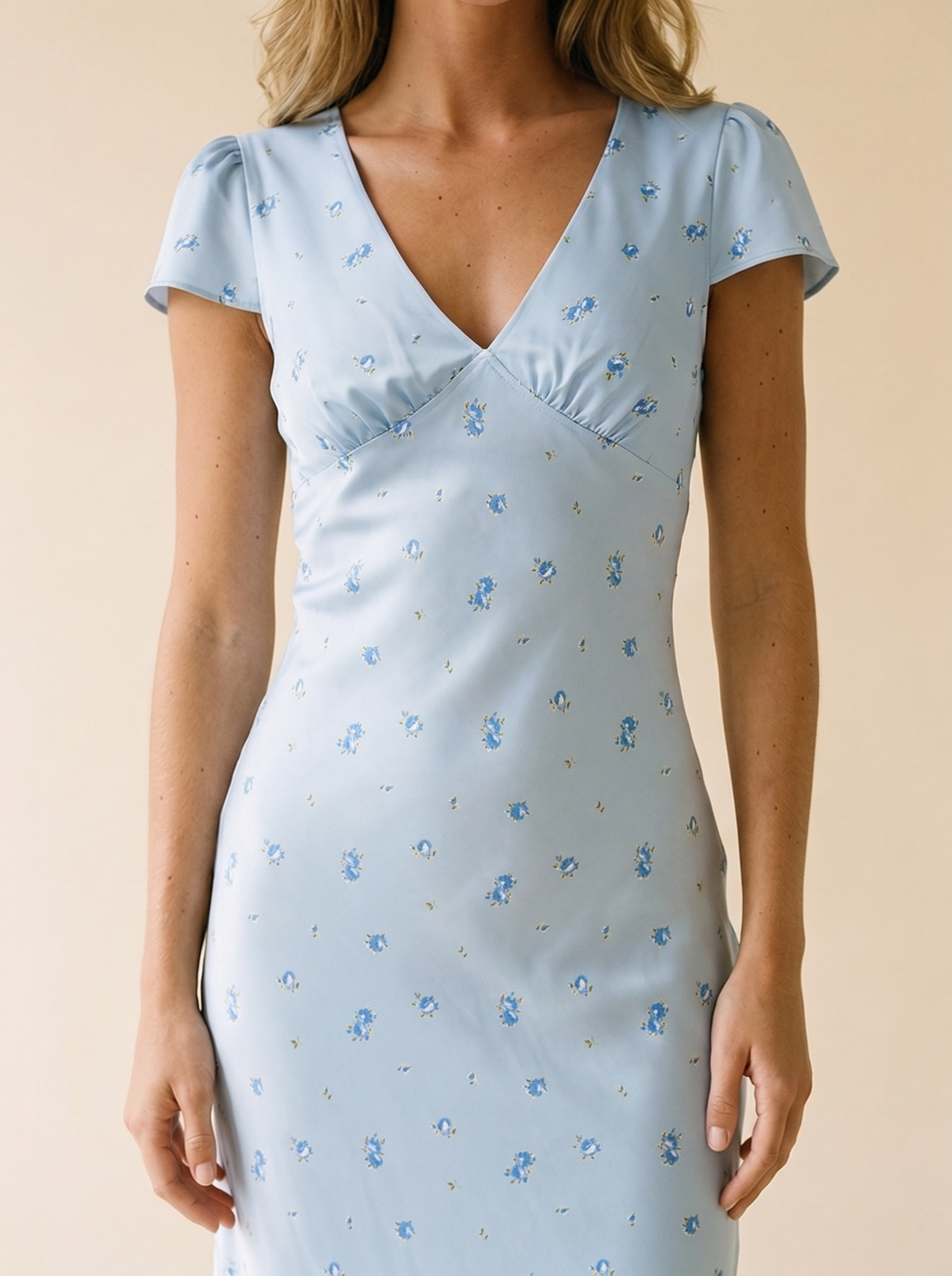 Alghero — V-Neck Cap Sleeve Maxi Dress